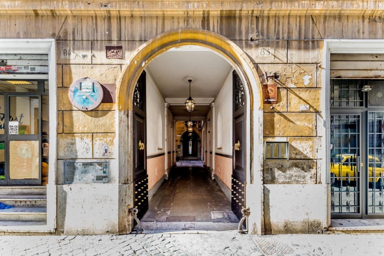 The Vatican Apartamento *